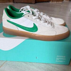 Nike SB Heritage Sneakers